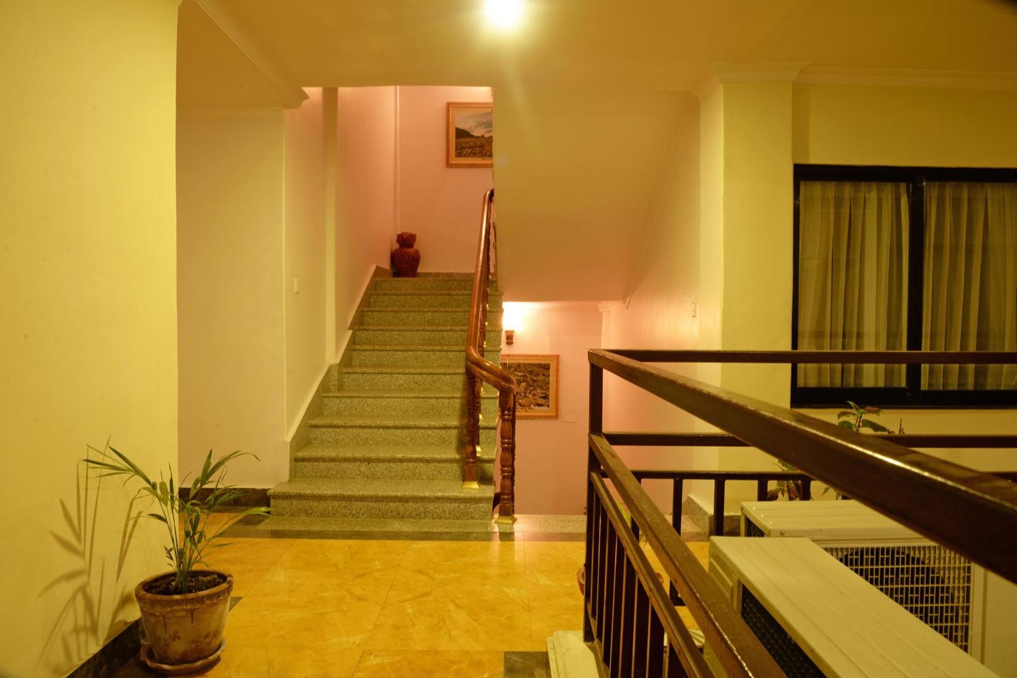 פוקהרה Hotel Raniban Arcade מראה חיצוני תמונה