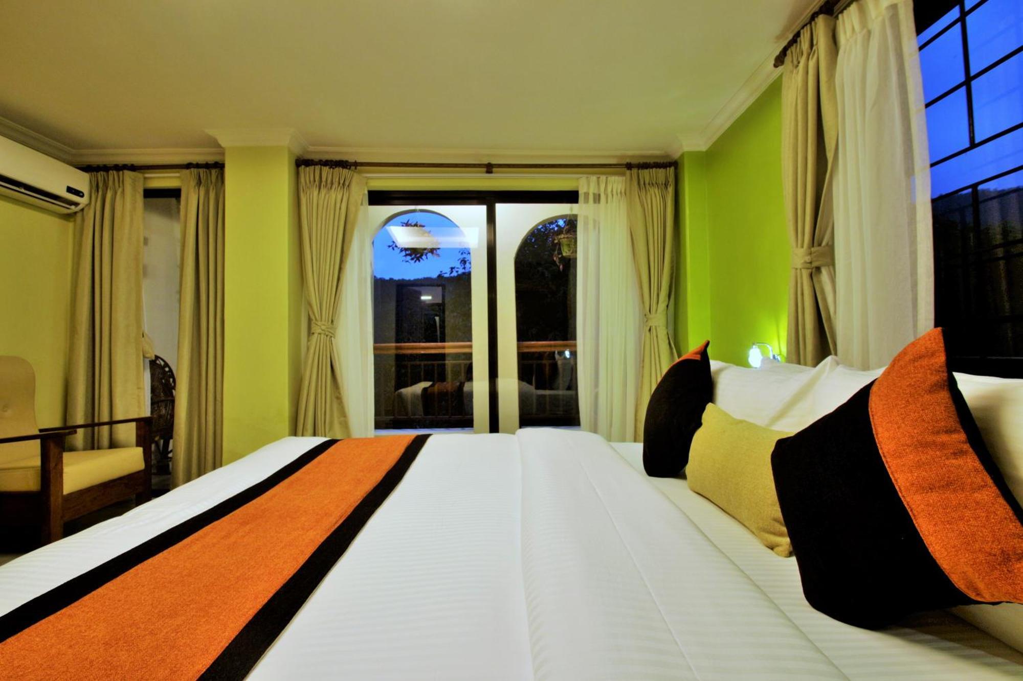 פוקהרה Hotel Raniban Arcade מראה חיצוני תמונה