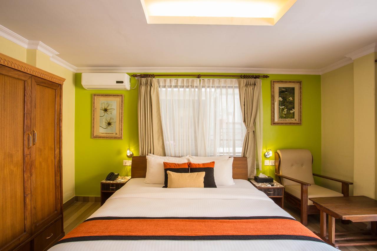 פוקהרה Hotel Raniban Arcade מראה חיצוני תמונה