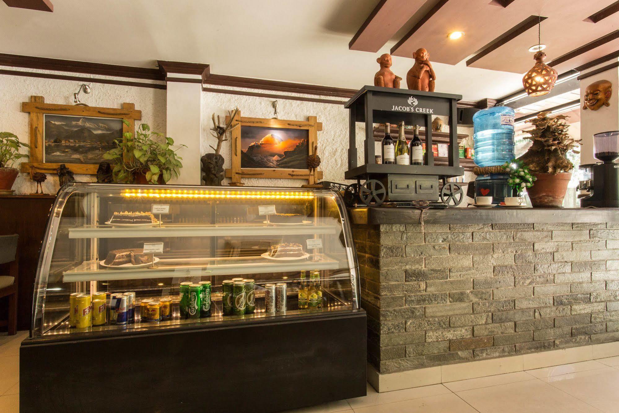 פוקהרה Hotel Raniban Arcade מראה חיצוני תמונה